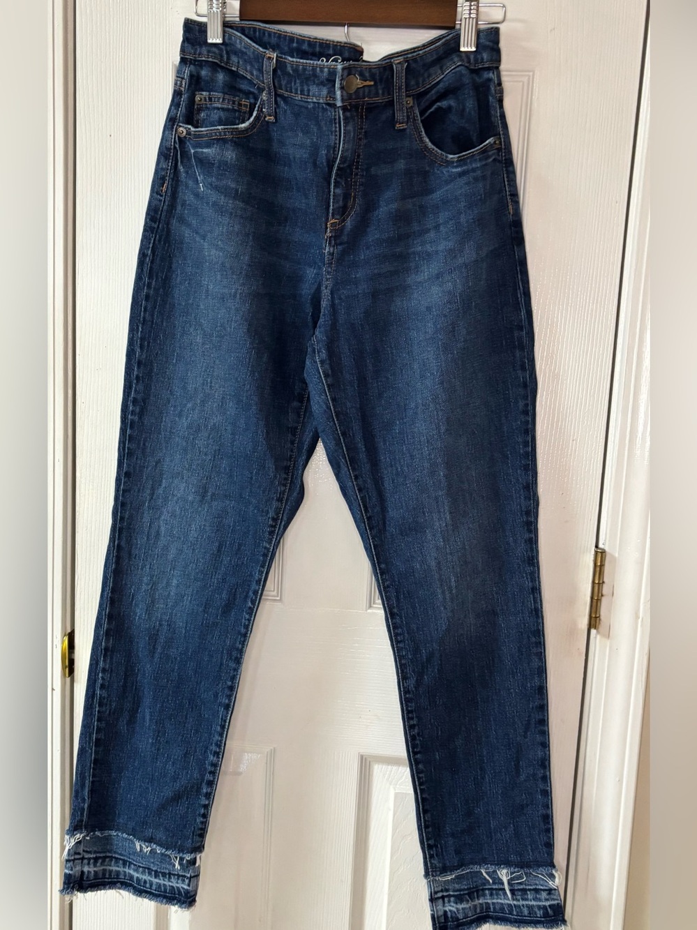Universal Thread Women's Dark Indigo Jeans